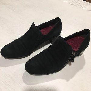 Munro Annee Suede ZIP Ankle Bootie Heel Shoes